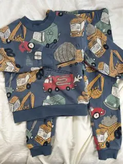 H&M 車　ショベルカー　トレーナーとパンツセット