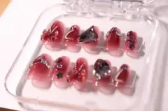 現品 ネイルチップ ワインレッド 赤リボン 韓国ガーリー ビジュー盛り キラキラ