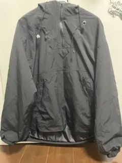 ブラック フード付き ナイロンジャケット