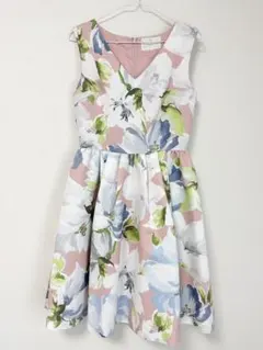 美品　chesty 花柄フレアドレス Vネック ピンク系