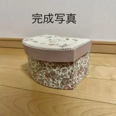 井上ちぐさ　カルトナージュキット と 刺繍キットのサムネイル