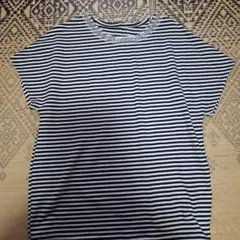 ストライプ ビジュー付き 半袖Tシャツのサムネイル