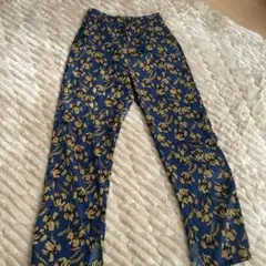 Item thumbnail for item e1f10fee-c8ce-4ce7-ae98-7c4955d79f85