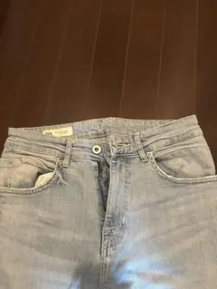 ZARA ライトブルーデニムパンツ