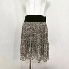 エルプラネット 小花柄フレアスカート ブリーツ カーキ 38 ウエストゴムのサムネイル