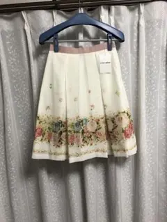 新品タグ付きレストローズパレットフラワーボーダースカート