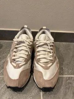 Reebok スニーカー ベージュ系