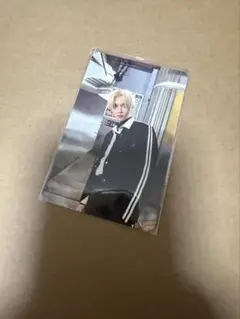 Item thumbnail for item 384ff339-88d8-4492-9d3b-a958a88652bd