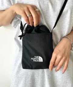新品✨韓国限定　ザノースフェイス　ショルダーバッグ　ブラック　ミニ　ナイロン