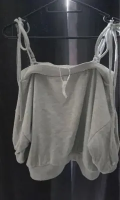 ingniオフショルトップス