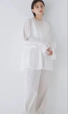human woman 菊池亜希子×LEE×hwコラボブラウス　ホワイトのサムネイル