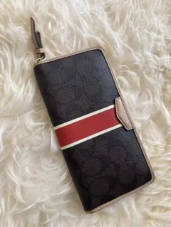 コーチ二つ折り財布 黒/赤/白 ストライプデザイン