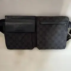 GUCCI ブラック ボディバッグ　GUCCI グッチ ウエストポーチ GG柄