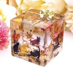 No575 ギフト形オルゴナイト 紅葉とネコ☆タイガーアイ＆ルチル＆クリスタル