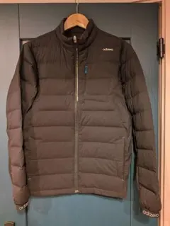 黒 ダウンジャケット