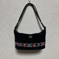 最終値下げ！FEILER⭐︎フラワー刺繍の可愛い黒のハンドバッグ