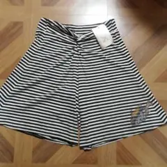 伊太利屋　ショートパンツ　11号　新品
