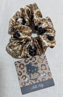 黒キティ　シュシュ