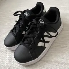 adidas/キッズ/スニーカー/18cm