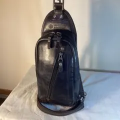 DOUBLES レザーボディーバックワンショルダー黒