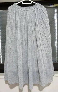 ユニクロ　プリーツスカート　ロングスカート　花柄