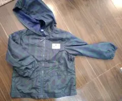 ファミリア　ファミリアチェックのウインドブレーカー