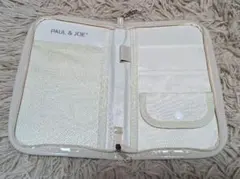 PAUL & JOE 花柄マルチケース