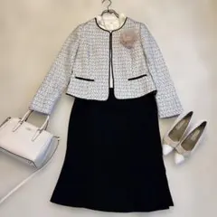 ノーカラー黒✖️白ツィードジャケットL size＆黒スカートLL size セット