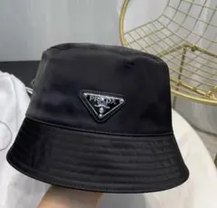 PRADA ナイロン バケットハット