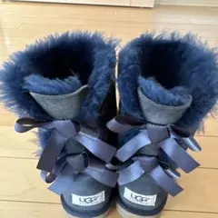 最終値下げ！UGG ネイビー リボン付き ムートンブーツ