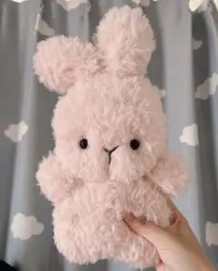 うさぎ　ぬいぐるみ　あみぐるみ　ハンドメイド　編み物　一点物　フワフワのサムネイル