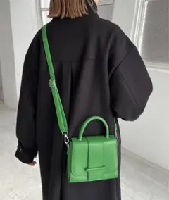 Discoat ベルト使いミニショルダーバッグ