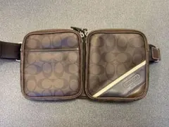 コーチ 【COACH】メンズ ボディバッグ ウエストポーチ　シグネチャー 茶