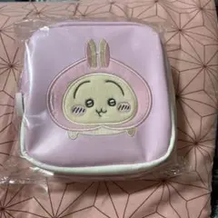 ちいかわ　スクエアポーチ　うさぎピーチ粧美堂とオマケ