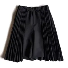 ［最終価格］ブラックコムデギャルソン　プリーツ巻ショートパンツ2018 2026年最新】BLACK COMME des GARCONS カラー：ブラック系 メンズ