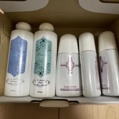 ナデテ トリートメント 5種類 6本 1つ新品 ほとんど8割くらい - メルカリ