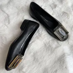 美品 SalvatoreFerragamo フラットシューズ ヴァラリボンレザー