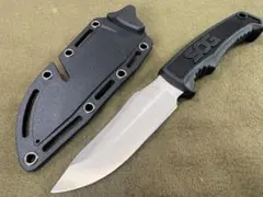 S素敵な　Oおじさま、おばさまなどミドル世代の　G群衆に似合うハイスペックナイフ