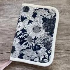 お薬手帳、母子手帳、通帳入れ　マルチケース　ハンドメイド
