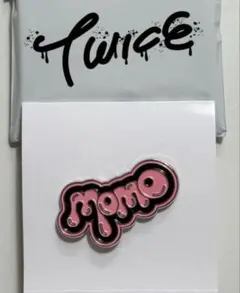 《未使用》 TWICE MOMO モモTHIS IS FORランダムピンバッジ