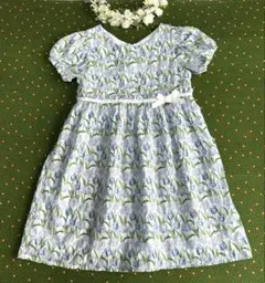 極美品 べべ プチ ポワ ヴェール ウエストリボン花柄ワンピース 130cm