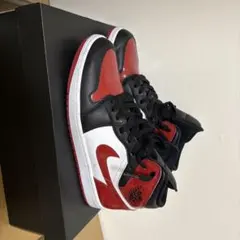 NIKEAIRジョーダンMID⭐️新品 33センチ⭐️定価18700円 - メルカリ