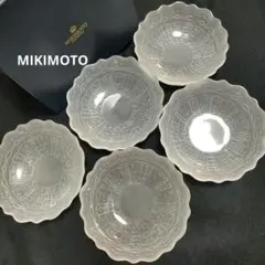 「Mikimoto」 透かし彫りのガラス食器セット 5セットのサムネイル