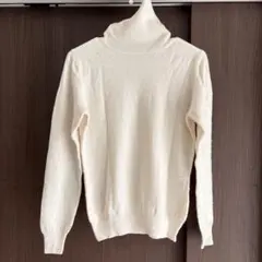 タカシマヤ カシミヤ100% タートルネック セーター M ニット 白のサムネイル