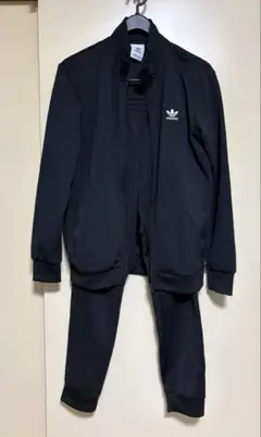アディダス　ジャージ　セットアップ