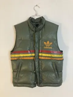 adidas オリーブグリーン ダウンベスト M