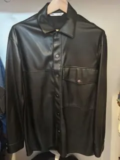 ZARA 黒 合成皮革ジャケット EUR S