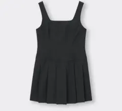 ★値下げしました★【gu】ローウエストプリーツジャンパードレス