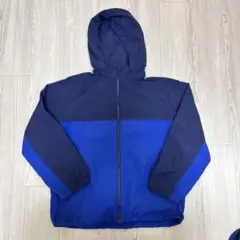 ユニクロ　ポケッタブルパーカー　150CM