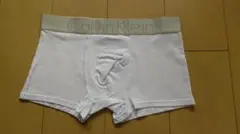 当日発送可能　Mサイズホワイト　Calvin Klein　ボクサーパンツ１枚